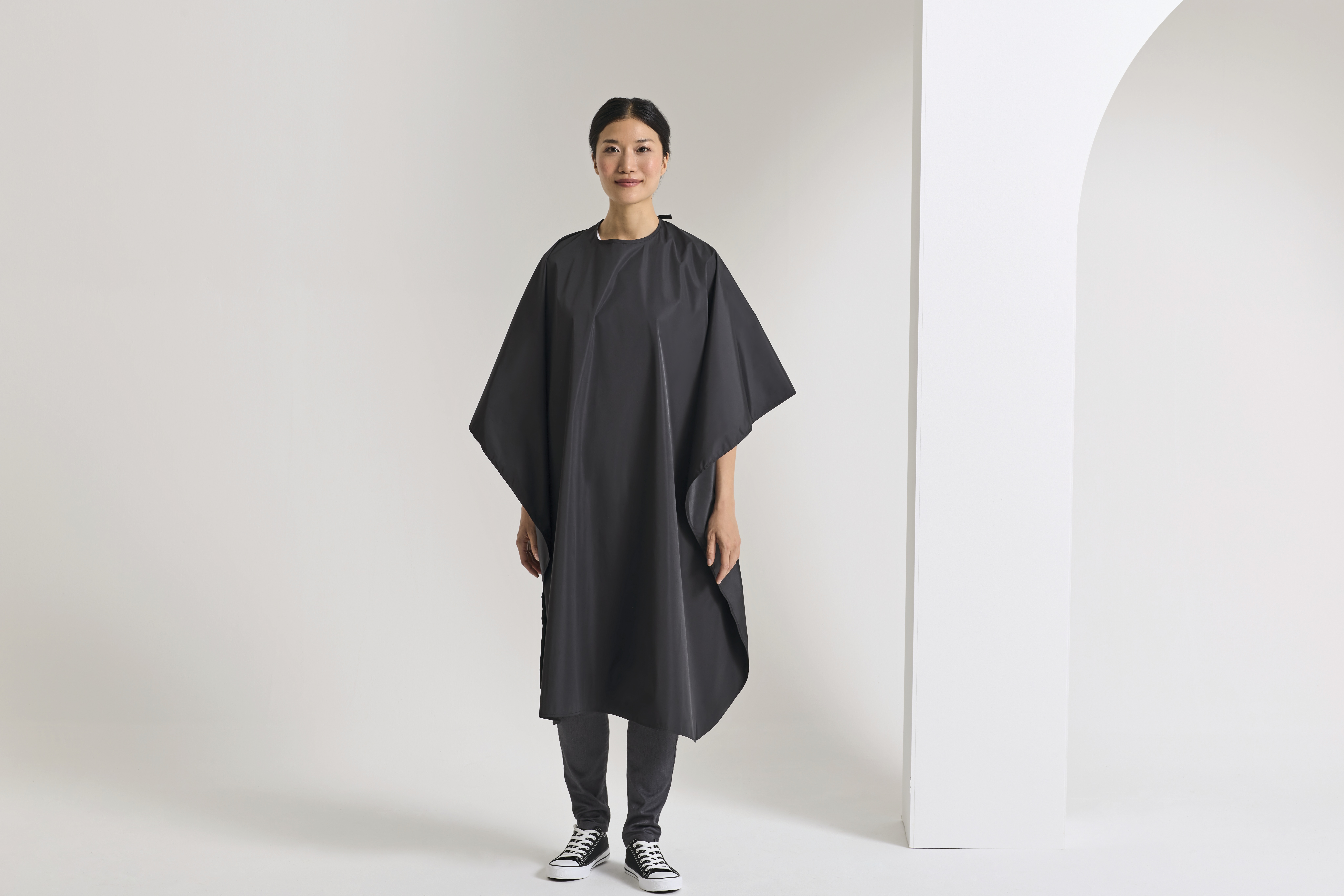 Kittel – Waterproof Salon Gown